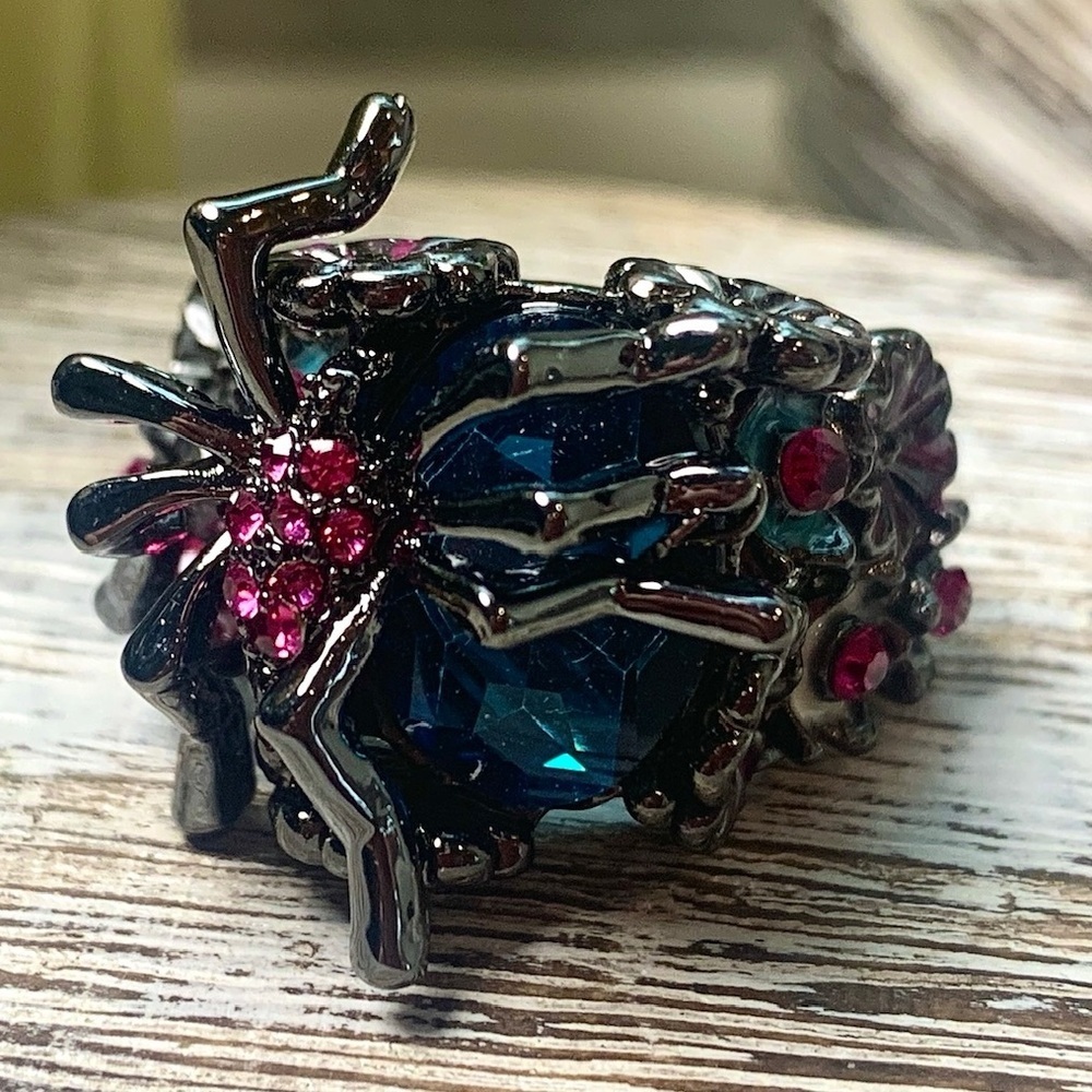 3240 Gothic Blue and Pink Spider Ring